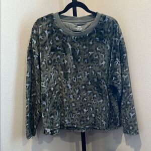 Aerie Olive Green Long Sleeve lounge Top